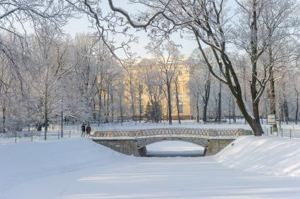 Санкт-Петербург. Заснеженный город.