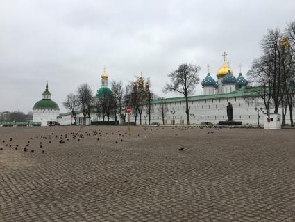 Московская область, Сергиев Посад. На территории Свято-Троицкой Сергиевой лавры.