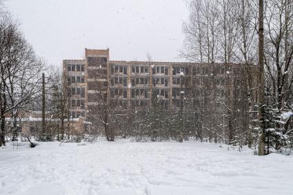 Московская область, Кубинка. Бывший пансионат `Голубое озеро`.