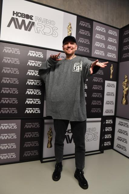 Москва. Певец Андрей Звонкий на церемонии вручения премии `Новое Радио Awards` в студии `Нового радио`.