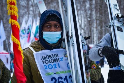 Новосибирск. Участник Всероссийской массовой гонки `Лыжня России - 2021`.