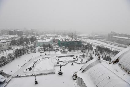 Москва. Панорама города с Храма Христа Спасителя.