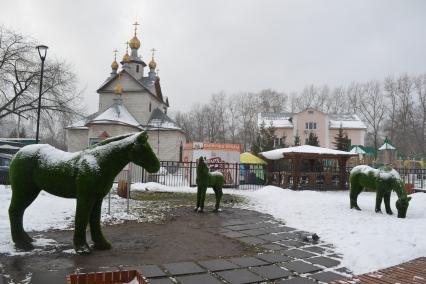 Московская область, Звенигород.  На одной из улиц города.