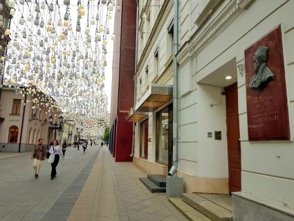 Москва.  Столешников переулок.