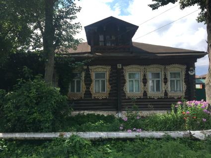 Владимирская область, Гороховец. Деревянный дом с резными наличниками.
