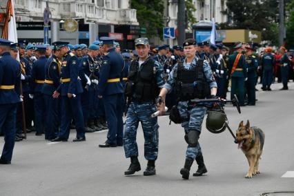 Новороссийск. Военный парад в ознаменование 75-летия Победы в Великой Отечественной войне 1941-1945 годов.