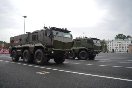 Самара. Бронированные автомобили `Тайфун-К`во время военного парада в ознаменование 75-летия Победы в Великой Отечественной войне 1941-1945 годов.