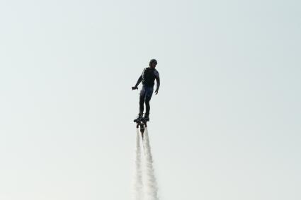 Москва. Показательные выступления FlyBoard в рамках Московского мотофестиваля.