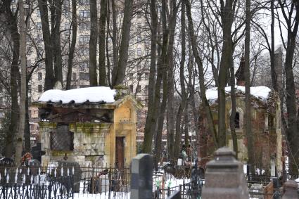 Москва.  На Введенском кладбище.