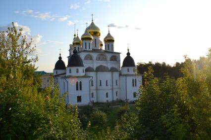 Московская область, Дмитров. Успенский собор на территории музея-заповедника `Дмитровский Кремль`.