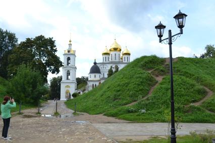 Московская область, Дмитров. Успенский собор на территории музея-заповедника `Дмитровский Кремль`.