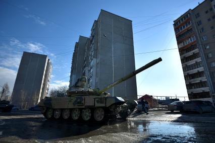 Екатеринбург. Репетиция парада Победы. Танк Т-72Б3