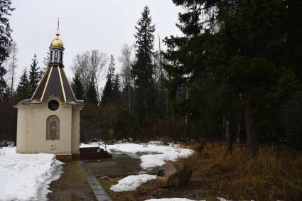 Владимирская область. Часовня на месте гибели   Юрия Гагарина и Владимира Серегина.