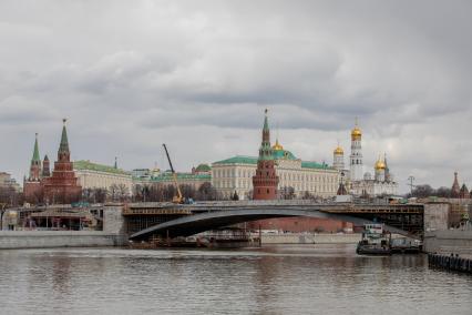 Москва.  Вид на Кремль.