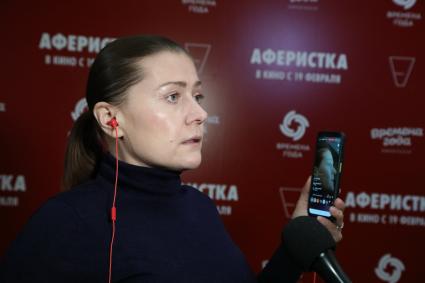 Кинотеатр ВРЕМЕНА ГОДА. Премьера фильма АФЕРИСТКА. 2021. На снимке: актриса Мария Голубкина