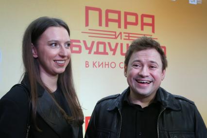 Кинотеатр КАРО 11 ОКТЯБРЬ. Премьера фильма ПАРА ИЗ БУДУЩЕГО. 2021.  На снимке: актеры Александра Велескевич и Андрей Гайдулян