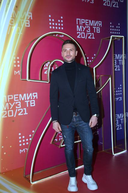 Ресторан ВОСХОД. Пресс-завтрак ПРЕМИИ МУЗ-ТВ 20/21. НАЧАЛО СВЕТА. 2021. На снимке: певец Сергей Лазарев