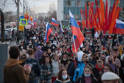 Пермь.  Участники несанкционированной акции в поддержку Алексея Навального.