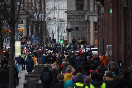 Москва.  Участники несанкционированной акции в поддержку Алексея Навального.