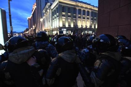 Москва. Сотрудники правоохранительных органов во время  несанкционированной акции в поддержку Алексея Навального.