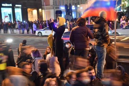 Москва. Участники несанкционированной  акции в поддержку Алексея Навального на Тверской улице.