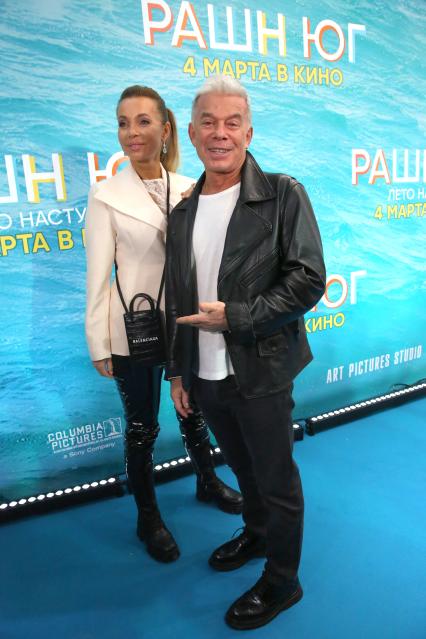 Кинотеатр КАРО 11 ОКТЯБРЬ. Премьера фильма РАШН ЮГ. 2021. На снимке: певец Олег Газманов и его супруга Марина