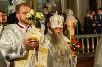 Санкт-Петербург. Настоятель Казанского кафедрального собора Высокопреосвященнейший Варсонофий, митрополит Санкт-Петербургский и Ладожский во время Пасхального богослужения.