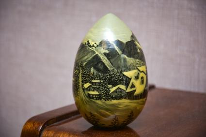 Новосибирск. Сувенирные яйца, расписанные художницей Мариной Ворошиловой.