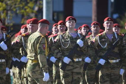 Екатеринбург. Генеральная репетиция парада Победы. Сотрудники росгвардии