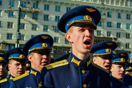 Челябинск. Генеральная репетиция парада, посвященного 76-й годовщине Победы в Великой Отечественной войне.