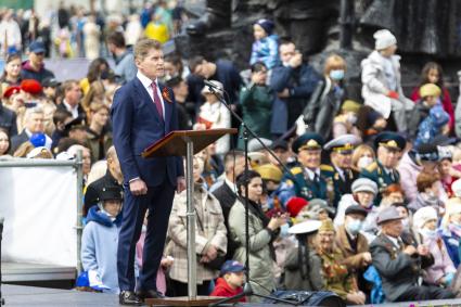 Владивосток. Губернатор Приморского края Олег Кожемяко во время парада, посвященного 76-й годовщине Победы в Великой Отечественной войне.