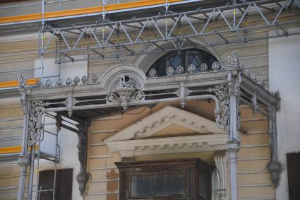 Москва. Реставрация Воспитательного дома на Москворецкой набережной.