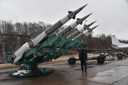 Мурманская область. Экспозиция под открытым небом в музее военно-воздушных сил Северного флота.