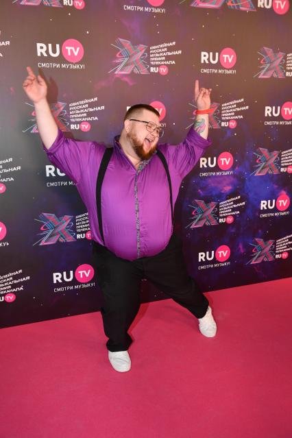 Московская область.  Ведущий Дима Красилов  на церемонии вручения X Русской музыкальной премии телеканала RU.TV в концертном зале `Крокус Сити Холл`.