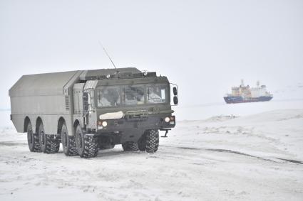 Архангельская область. Береговой ракетный комплекс `Бастион`на Российской военнвоенной базе `Арктический трилистник`на острове Земля Александры архипелага Земля Франца-Иосифа.