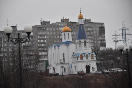 Мурманск. Вид на церковь Спаса-на-водах .