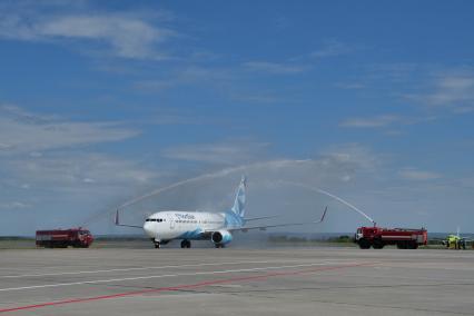 Самара. Пассажирский самолет Boeing 737 авиакомпании Nordstar на территории международного аэропорта Курумоч.