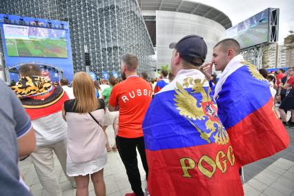 Фан-зона чемпионата Европы 2021 в Екатеринбурге, во время матча Россия 1-0 Финляндия