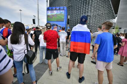 Фан-зона чемпионата Европы 2021 в Екатеринбурге, во время матча Россия 1-0 Финляндия