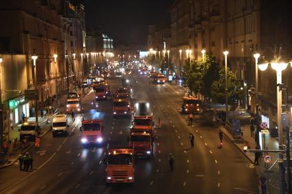 Москва. Работы по замене асфальта на Тверской улице.