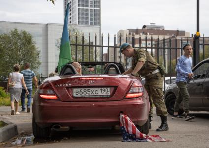 Пермь. Десантники во время празднования Дня Воздушно-десантных войск России.