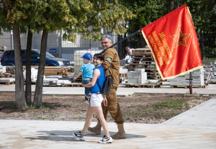 Пермь. Десантник во время празднования Дня Воздушно-десантных войск России.