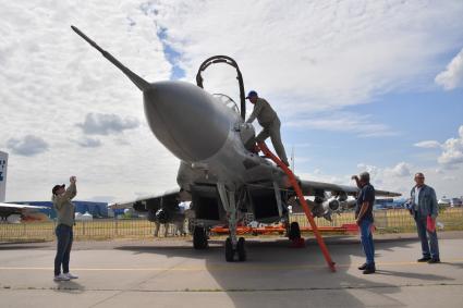 Жуковский. Самолет МиГ-35 на Международном авиационно-космическом салоне МАКС-2021.