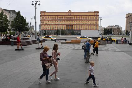 Москва. Вид на здание Федеральной службы безопасности (ФСБ) на Лубянской площади.