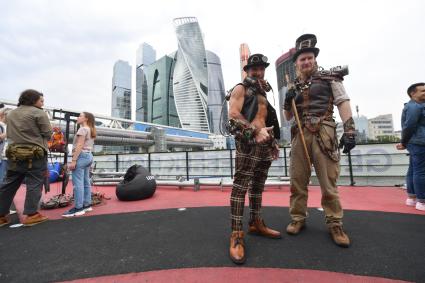 Москва. Аниматоры на фестивале науки и технологий Geek Picnic.