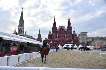 Москва. Во время выступления в рамках XIV Международного военно-музыкального фестиваля `Спасская башня` на Красной площади.