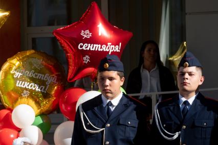 Санкт-Петербург. Кадеты на торжественной линейке, посвященной Дню знаний.