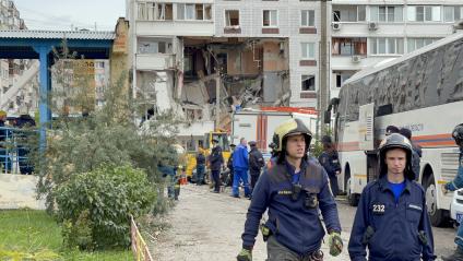 Ногинск. Последствия взрыва газа в девятиэтажном жилом доме 9А на улице `28 июня`.