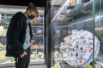 Москва. Музей лего Brick Star в `Неглинной галерее`.