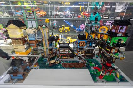 Москва. Музей лего Brick Star в `Неглинной галерее`.